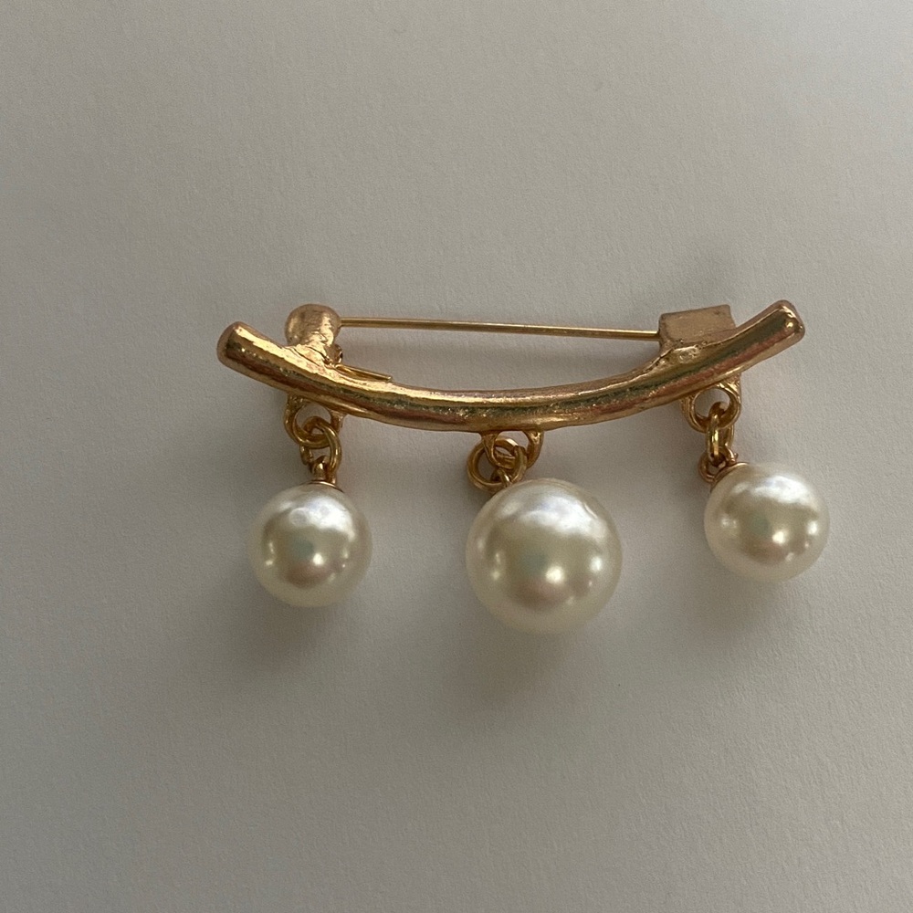 Vintage Faux Pearl Brooch